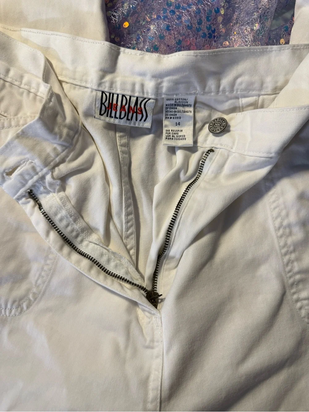 287-bill blass White Cropped Cargo Pants